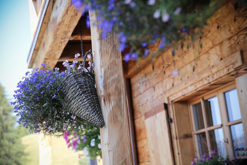 Berghaus Alpenroesli Hotel Klosters Exterior photo
